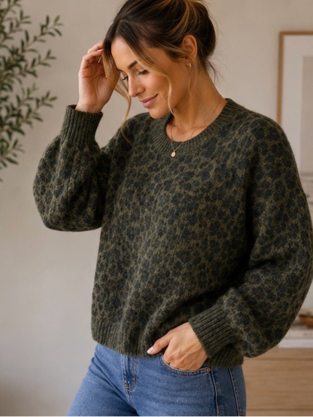 Vince Camuto Green Leopard Print Sweater – Size L